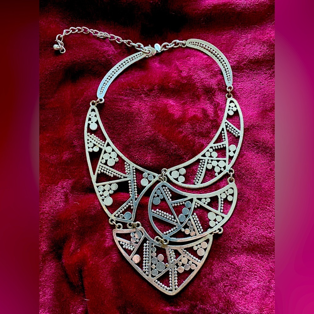Beautiful Necklace for evening or cocktail party.